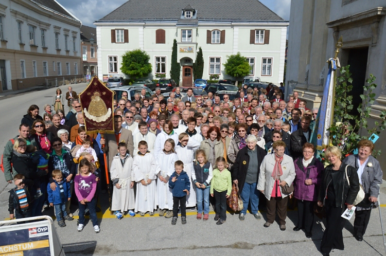 300 Jahre Pottenstein - 125 Jahre Simmeringer Kreuz