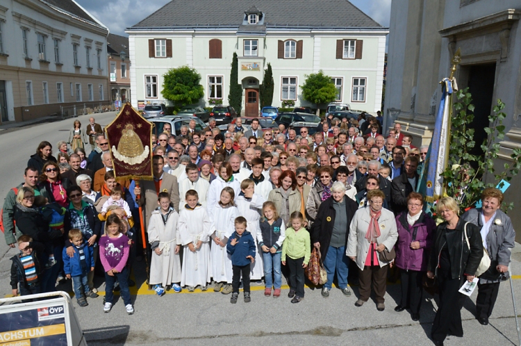 300 Jahre Pottenstein - 125 Jahre Simmeringer Kreuz